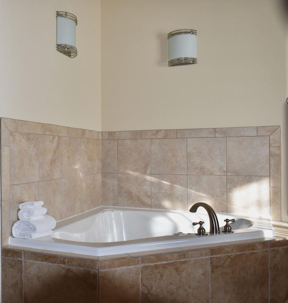 Express & - Rifle By Ihg Hotel 3*